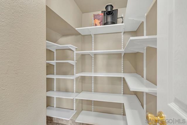 10496 Chaparral Dr, Santee CA: https://media.crmls.org/mediaz/c820f160-56ff-4172-a79b-e136421713b9.jpg