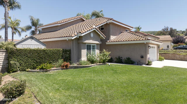 4016 Blairwood Drive, Moorpark CA: https://media.crmls.org/mediaz/c820f961-987f-432f-b8f0-92f5e9a7bbcb.jpg