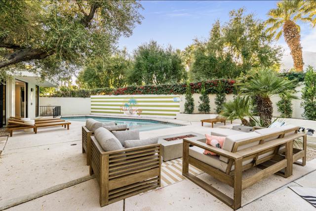 130 W Racquet Club Road #308, Palm Springs, CA 92262