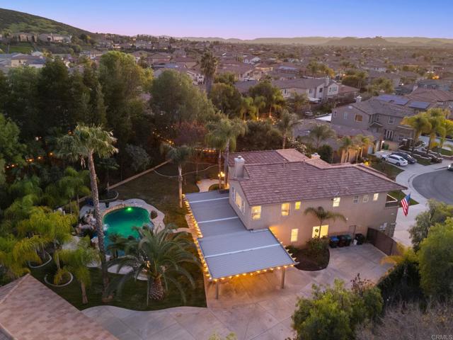 Detail Gallery Image 4 of 75 For 32727 Salvia Cir, Winchester,  CA 92596 - 7 Beds | 5/1 Baths