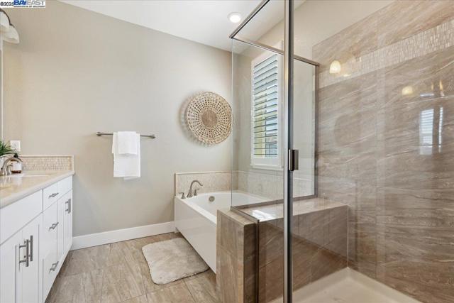 4023 Clare St, Dublin CA: https://media.crmls.org/mediaz/c822c502-92c7-47c5-8e8b-ce591ce41980.jpg