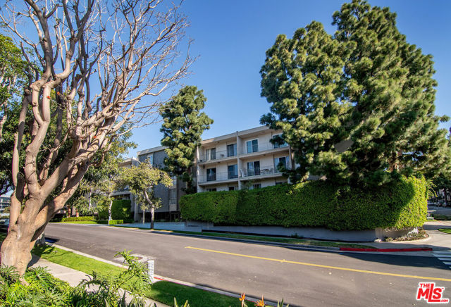 2 Bed Home for Sale in Culver City, California