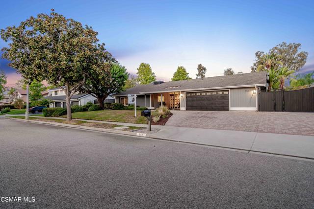 552 Longbranch Road, Simi Valley CA: https://media.crmls.org/mediaz/c823ff58-c39e-48fe-9717-556115cfb173.jpg