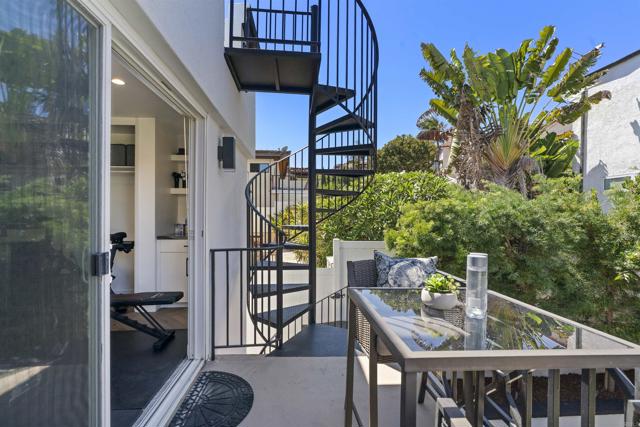 Detail Gallery Image 37 of 57 For 936 Armada, San Diego,  CA 92106 - 4 Beds | 3 Baths
