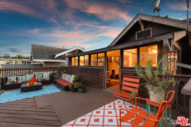 1654 5th Avenue, Los Angeles CA: https://media.crmls.org/mediaz/c82666d7-af48-4ef2-aa37-487332b34be7.jpg
