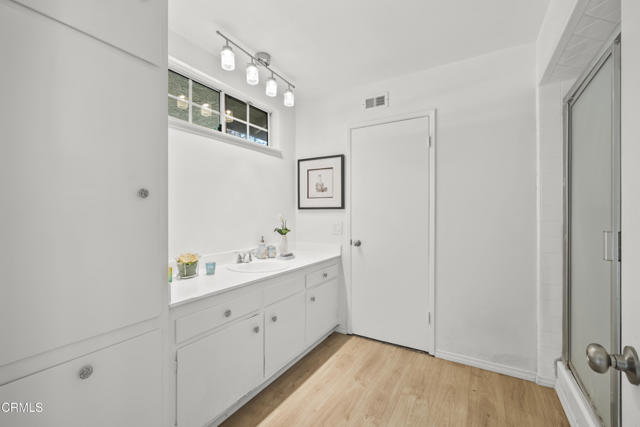 Detail Gallery Image 22 of 46 For 910 Ivywood Dr, Oxnard,  CA 93030 - 5 Beds | 3/1 Baths