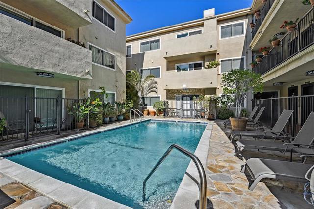 1203 N Sweetzer Avenue, West Hollywood CA: https://media.crmls.org/mediaz/c827741a-5ece-4e21-bc8a-3b634bc5f0e7.jpg