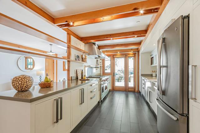 17900 China Grade Road, Boulder Creek CA: https://media.crmls.org/mediaz/c8282179-e1e8-46db-8b86-c82fdee5c115.jpg