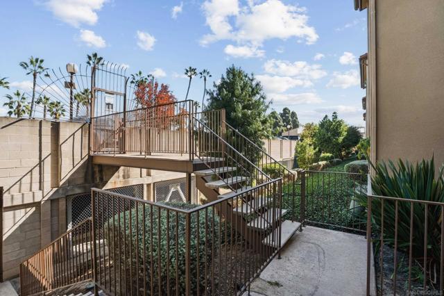 1885 Diamond St, San Diego CA: https://media.crmls.org/mediaz/c82b4147-0ab2-41a0-977b-ad5cc44a9e56.jpg