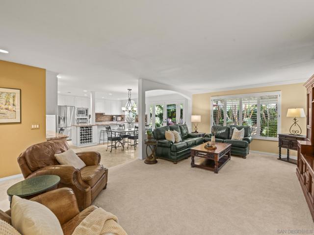 6502 La Paloma St., Carlsbad CA: https://media.crmls.org/mediaz/c82bf1be-0c1c-42e5-b4b0-410fe29ecc11.jpg