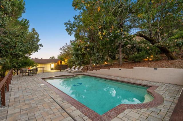 168 Sunrise Drive, Woodside CA: https://media.crmls.org/mediaz/c82bfc01-63bd-442b-9bee-f71382472051.jpg