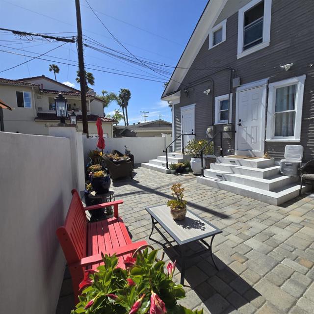 1525 Monroe Avenue, San Diego CA: https://media.crmls.org/mediaz/c82c00a8-5df3-41c1-b3ae-62e220850ea4.jpg