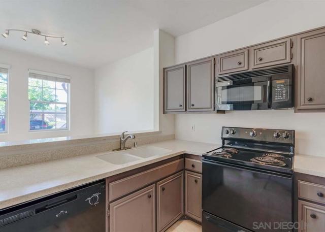 18826 Caminito Cantilena, San Diego, California 92128, 2 Bedrooms Bedrooms, ,2 BathroomsBathrooms,Condominium,For Sale,Caminito Cantilena,250031905SD