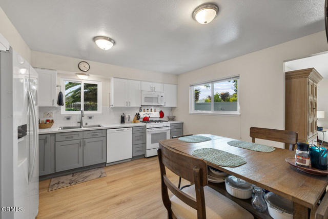 1789 Potomac Avenue, Ventura CA: https://media.crmls.org/mediaz/c82dc0be-a11a-429c-8617-d4128df6fa3e.jpg