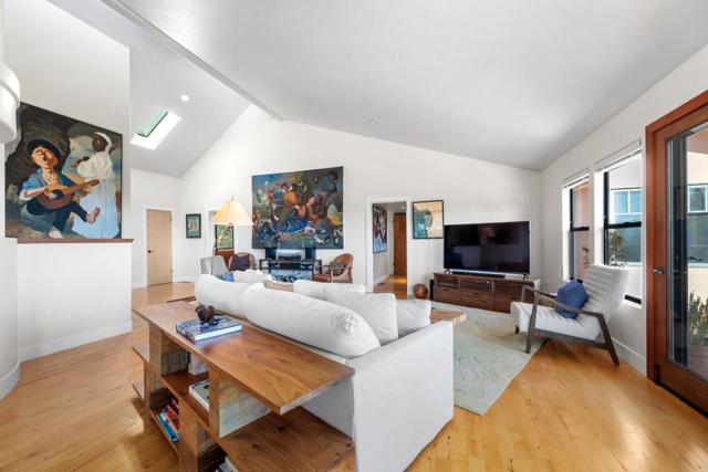 1081 Avocado Road, Watsonville CA: https://media.crmls.org/mediaz/c82e495a-60c0-490b-9a2c-6f789ad6cfb5.jpg