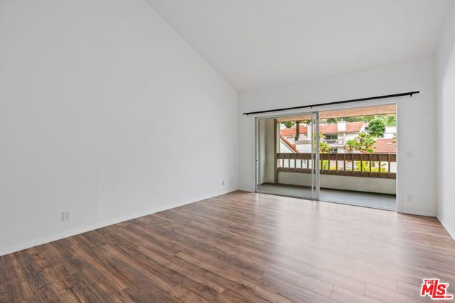 17114 Palisades Circle, Pacific Palisades CA: https://media.crmls.org/mediaz/c82eff81-54de-44f4-9c14-fea907bb1d2f.jpg