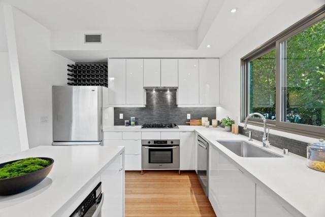 498 Fulton Street, Palo Alto CA: https://media.crmls.org/mediaz/c830183e-c2c7-438f-b594-7a7eecd2f6b7.jpg