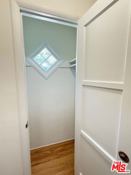 2515 Canyon Drive, Los Angeles CA: https://media.crmls.org/mediaz/c83036ee-60f1-4b0f-a72e-bc91a8583c4a.jpg