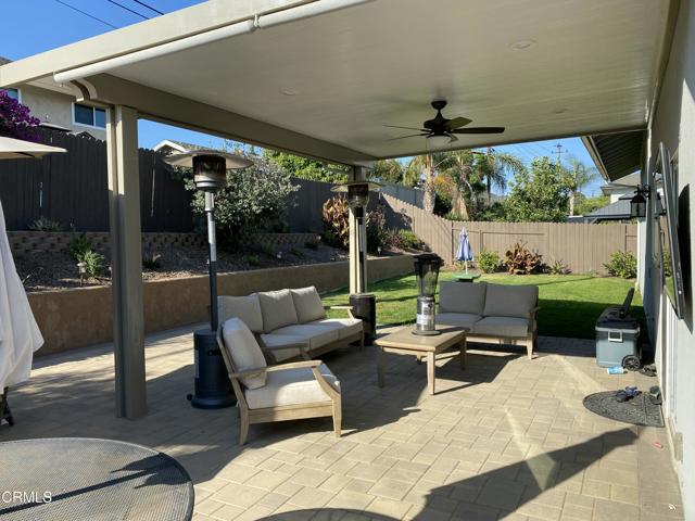 Detail Gallery Image 32 of 34 For 1525 Lyndhurst Ave, Camarillo,  CA 93010 - 4 Beds | 2/1 Baths