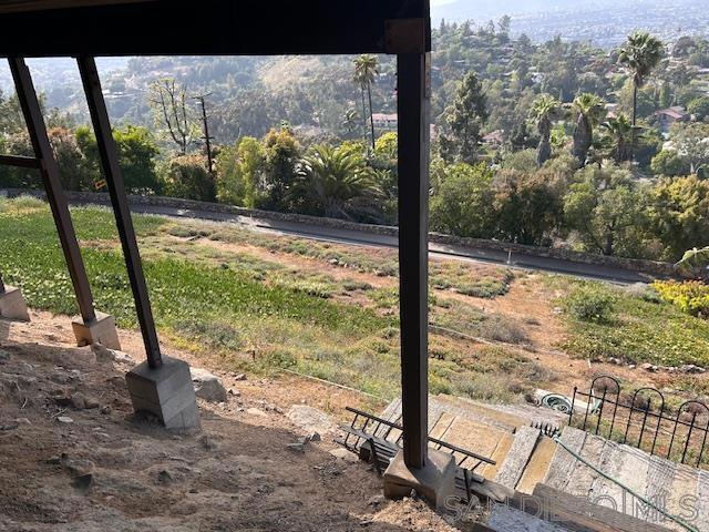 Image 26 of 37 For 4742 Mt. Helix Drive