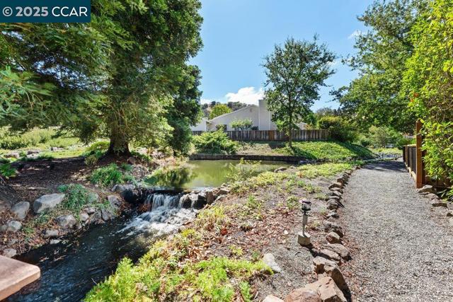 955 Camino Verde Cir, Walnut Creek CA: https://media.crmls.org/mediaz/c832c146-e9fb-48d5-9cc6-46a6e9bfcb9d.jpg
