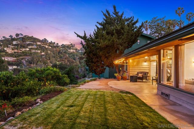 9835 Edgelake Dr, La Mesa CA: https://media.crmls.org/mediaz/c832f2d1-21ca-47f0-9d65-92ebe1d28839.jpg