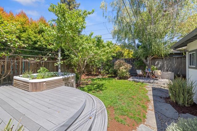 221 Grand Street, Redwood City CA: https://media.crmls.org/mediaz/c8331233-946b-4ab1-8d4d-d6a455c82a3a.jpg
