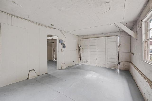 115 N Kingston Street, San Mateo CA: https://media.crmls.org/mediaz/c8336473-fdf2-4b70-80ab-3f10ccaef33b.jpg