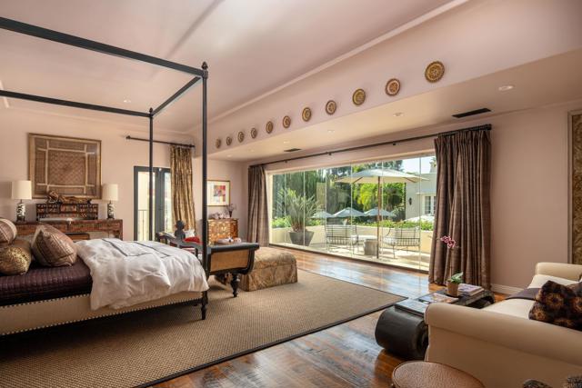 6977 Las Colinas, Rancho Santa Fe CA: https://media.crmls.org/mediaz/c833a15b-afa4-4ad1-8985-244c404c5f04.jpg