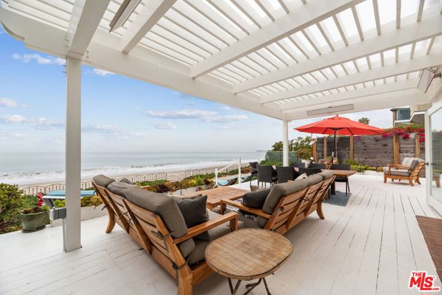 22416 Pacific Coast Highway, Malibu CA: https://media.crmls.org/mediaz/c833d7ce-6f05-467e-b00f-e3fd432badc6.jpg