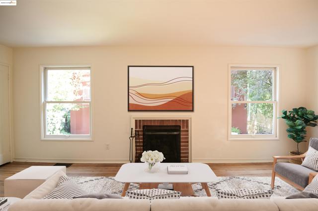 2218 Parker St, Berkeley CA: https://media.crmls.org/mediaz/c8352681-dfc4-4d79-b993-47745997e37d.jpg