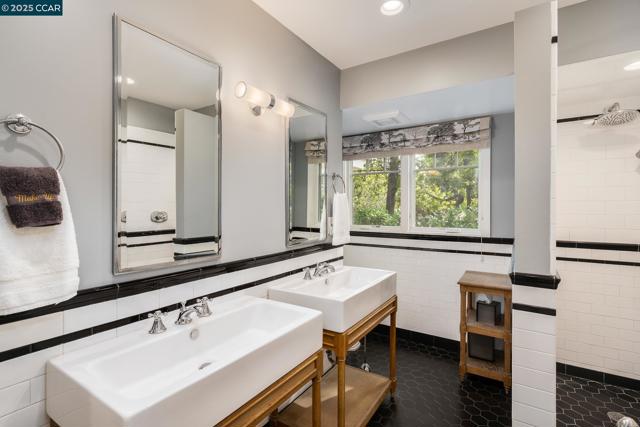 120 El Centro, Diablo CA: https://media.crmls.org/mediaz/c8352f93-4e50-4e66-8ffa-a96236bb00f0.jpg