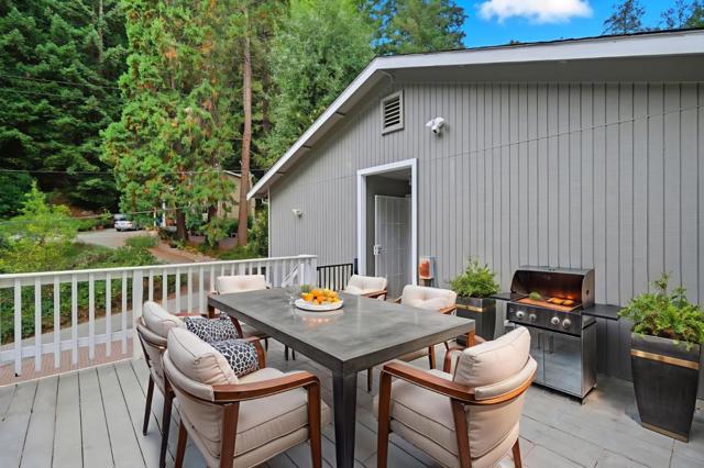 21564 Mary Alice Way, Los Gatos CA: https://media.crmls.org/mediaz/c8365704-f0f3-44b8-9e4b-91e48f608b4b.jpg