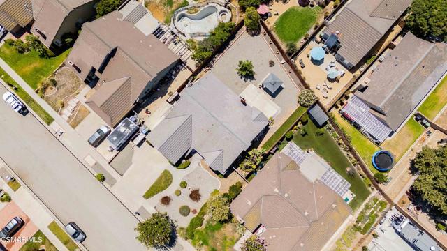 2753 Deerwood Avenue, Simi Valley CA: https://media.crmls.org/mediaz/c836eb9b-0cae-4f13-8f54-af2d989f68de.jpg