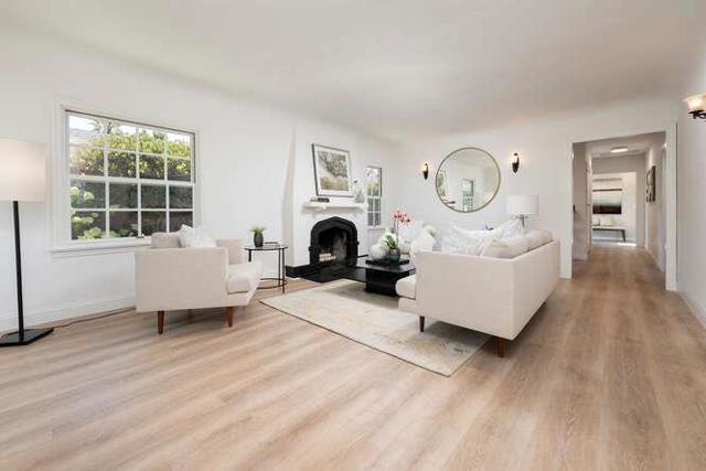 833 Linden Avenue, Burlingame CA: https://media.crmls.org/mediaz/c8371ba8-313f-4b54-a5b0-64ac8428be88.jpg