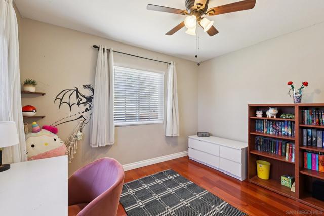 9233 Lethbridge Way, San Diego CA: https://media.crmls.org/mediaz/c837edc2-3323-41dd-ae5a-d28781d3ef7b.jpg