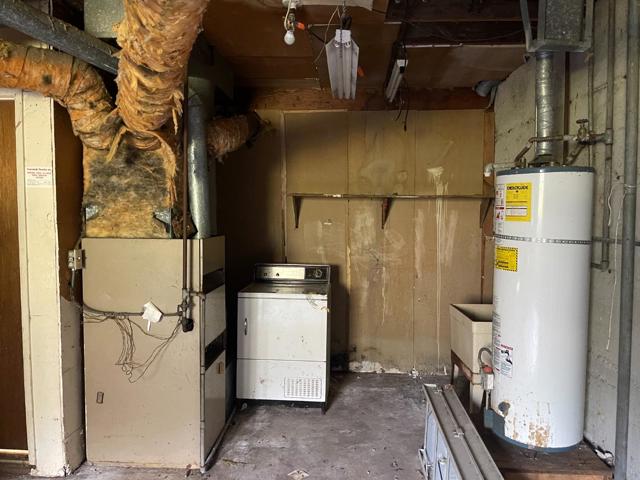 1107 Mason Drive, Pacifica CA: https://media.crmls.org/mediaz/c838b0e8-de43-4793-9a1d-4034d49262a8.jpg