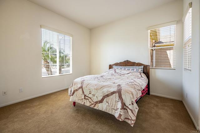 387 MELBOURNE GLN, Escondido CA: https://media.crmls.org/mediaz/c839c9af-e566-43af-8f1e-c6b5b8ba6e58.jpg