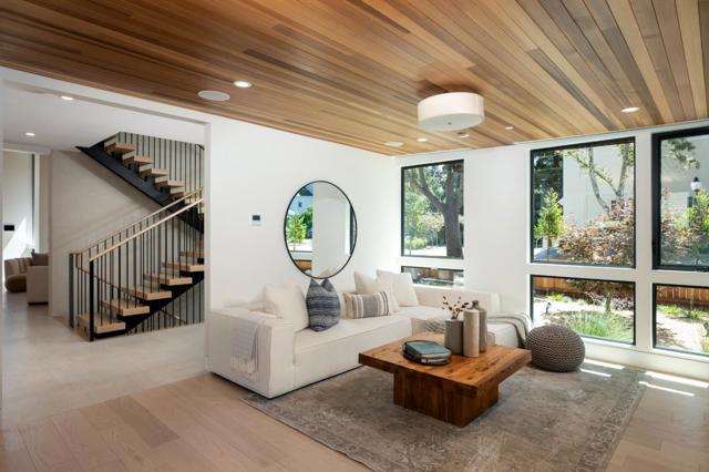 596 Franklin Street, Mountain View CA: https://media.crmls.org/mediaz/c83e5b63-a362-43af-89c8-783dcab991fa.jpg