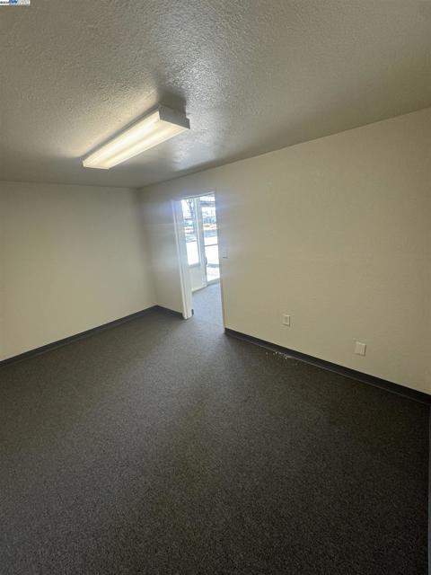 36976 Mulberry St, Newark CA: https://media.crmls.org/mediaz/c83ebae5-0676-4e9c-8677-f4f29c5731d2.jpg