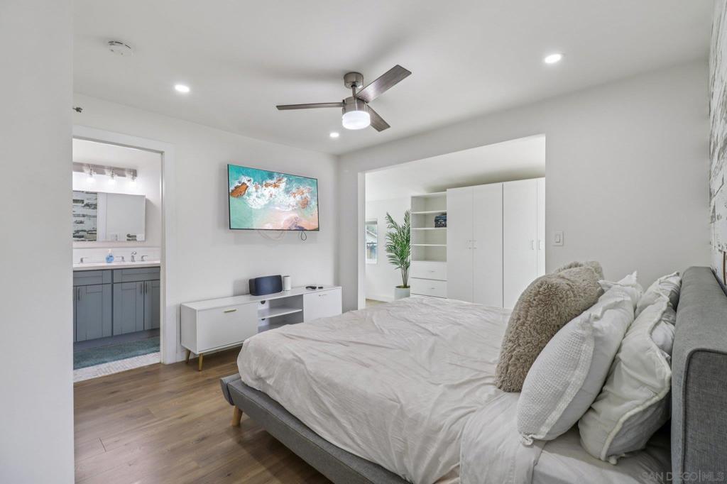 MLS #250044141SD image #16