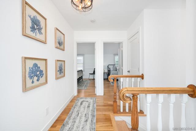 206 E E Oceanfront, Newport Beach CA: https://media.crmls.org/mediaz/c83ed3b7-2289-4259-866c-010564c8cf6b.jpg