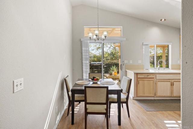 Image 7 of 43 For 23979 Via Astuto