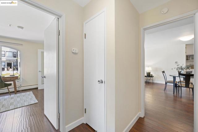 5405 Carlton St, Oakland CA: https://media.crmls.org/mediaz/c83f647e-af27-44fb-9ba2-f8277a2cc2f0.jpg