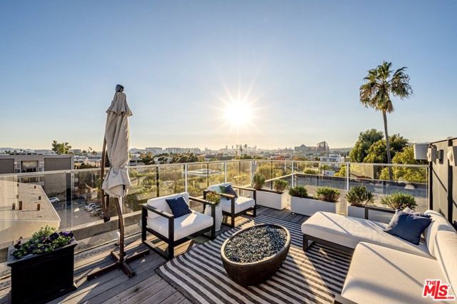 825 N Kings Road, West Hollywood CA: https://media.crmls.org/mediaz/c83fb70a-504e-48c7-afd4-abbfdf6c07fa.jpg