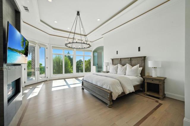 12252 Menalto Drive, Los Altos Hills CA: https://media.crmls.org/mediaz/c83fd56a-3880-4029-8dc1-ca94e5446f03.jpg