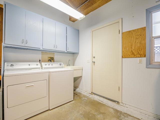 739 Quartz Street, Redwood City CA: https://media.crmls.org/mediaz/c83fd920-dd66-4e56-82dc-e4fef58c5902.jpg
