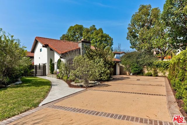 10701 Hepburn Circle photo 2