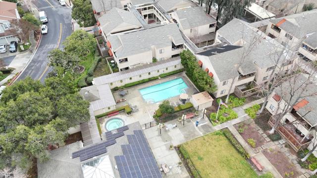 443 Alberto Way, Los Gatos CA: https://media.crmls.org/mediaz/c84056f8-d568-4a3a-9944-023940609590.jpg
