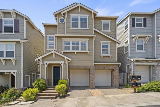 978 Martin Trail, Daly City CA: https://media.crmls.org/mediaz/c840e707-c12c-4713-9695-076a6c067f01.jpg